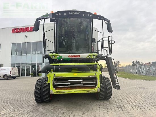 Cosechadora de Cereal - Claas - lexion 8700 tt + v1230