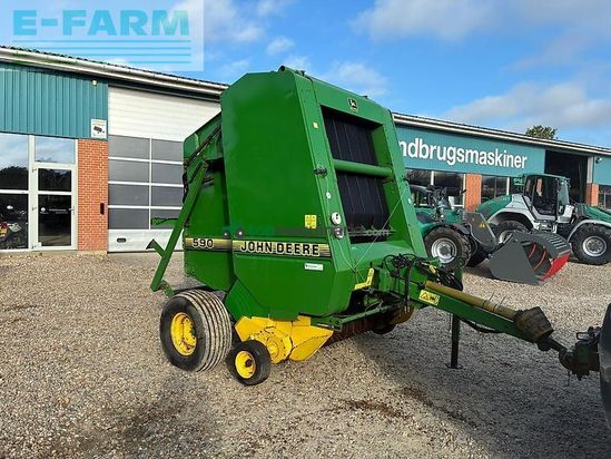 Empacadora gigant - John Deere - 590
