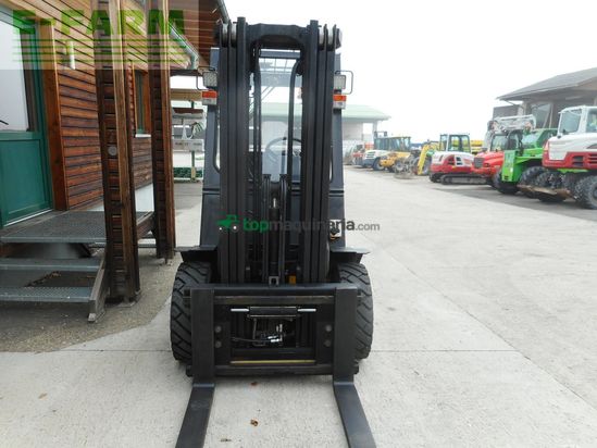 Elevadora - Yale - gdp30tf triplex + ss + 4. kreis + halbkabine