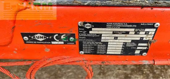 Remolqu esparcidor - Kuhn - profile 1870