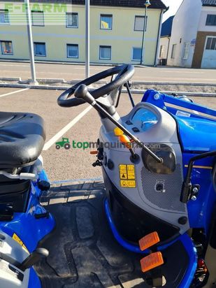 Tractor agrícola - New Holland - boomer 25