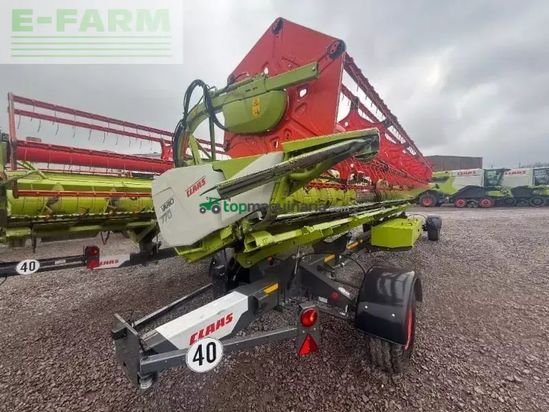 Cosechadora de Cereal - Claas - trion 750 terra trac
