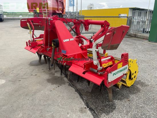 Grada rotativa - Pöttinger - Lion 3002