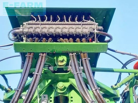 Atomizador - Amazone - ux 3200 special feldspritze gezogen