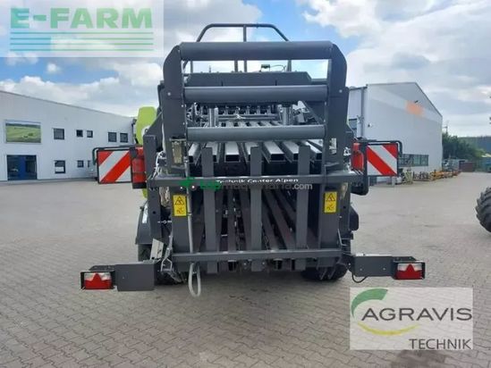 Empacadora gigant - Claas - quadrant 5300 evolution fc tandem