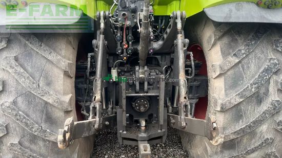 Tractor agrícola - Claas - axion 850 cmatic med frontlift
