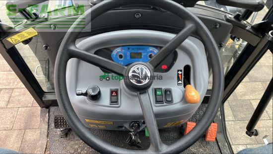 Tractor agrícola - New Holland - Boomer 25