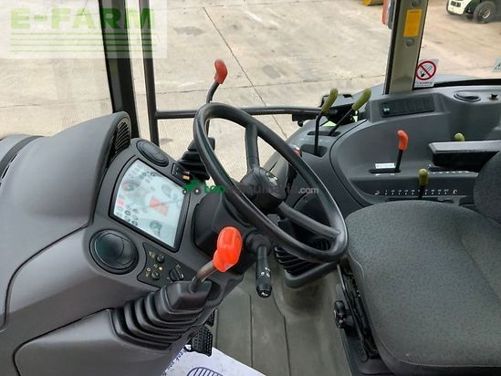 Tractor agrícola - Claas - celtis 426rc tractor (st24608)