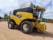 Cosechadora de Cereal - New Holland - cr9080
