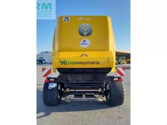 Empacadora gigant - New Holland - roll-belt180