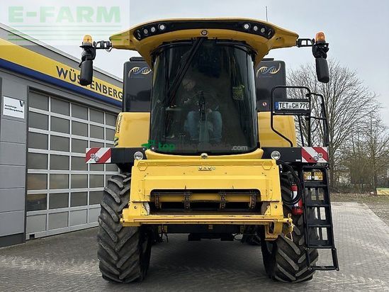 Cosechadora de Cereal - New Holland - ch 7.70