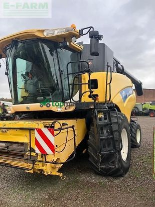 Cosechadora de Cereal - New Holland - cr 980