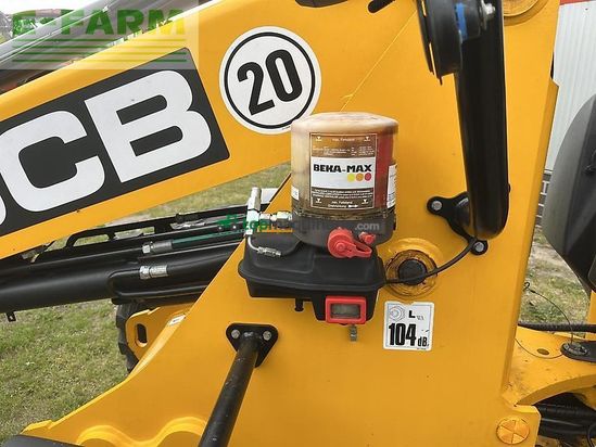 Telescopica - JCB - tm 220 agri