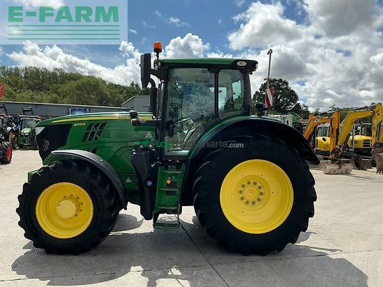 Tractor agrícola - John Deere - 6215r premium edition tractor (st26328)