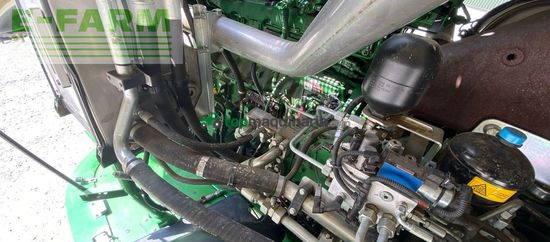 Cosechadora de Cereal - John Deere - 8300