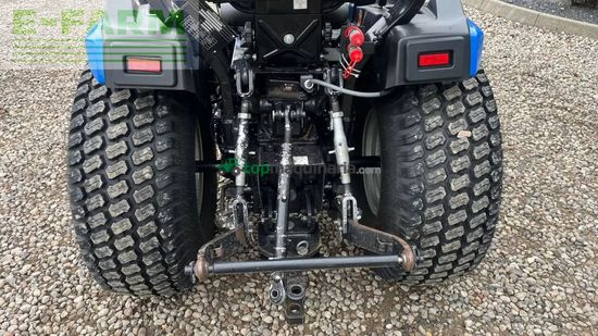 Tractor agrícola - Solis - 26 hst hydrostat turf hjul.