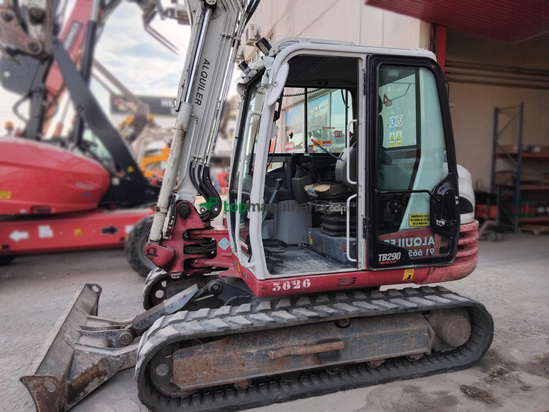 Miniexcavadora TAKEUCHI TB290