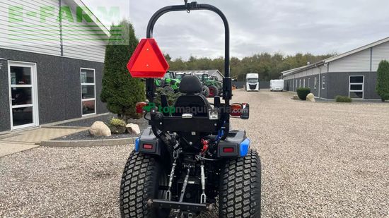 Tractor agrícola - Solis - 26 hst hydrostat turf hjul.