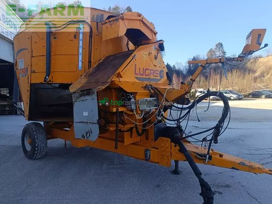 Remolqu esparcidor - Lucas - spirmix jet 140