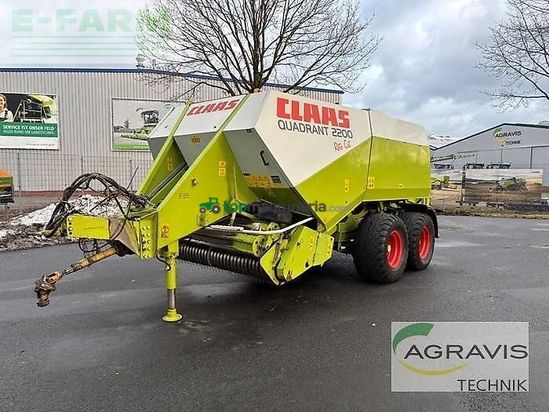 Empacadora gigant - Claas - quadrant 2200 rc