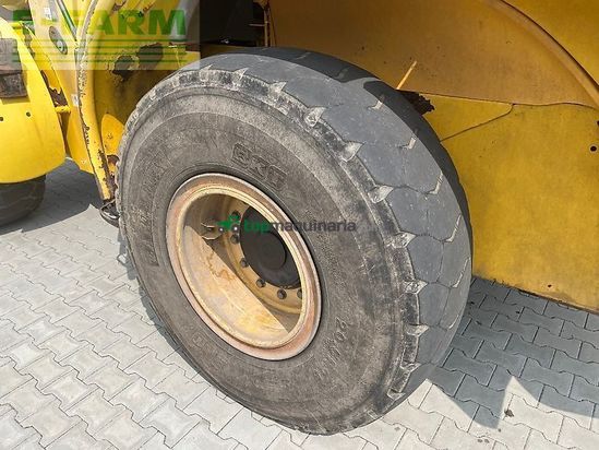 Minicargadora - New Holland - w 130 b