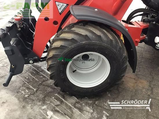 Minicargadora - Schaffer - 2028-2