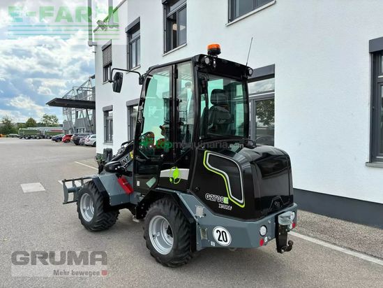 Minicargadora - Giant - g 2700 e x-tra