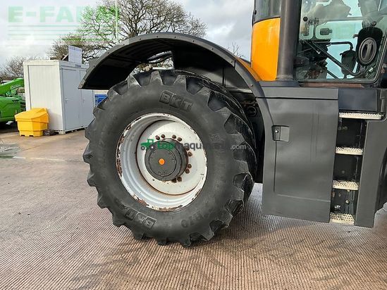 Tractor agrícola - Claas - 810 axion tractor (st25759)