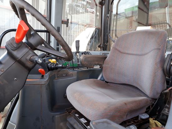 Tractor agrícola - New Holland - M135 con Pala