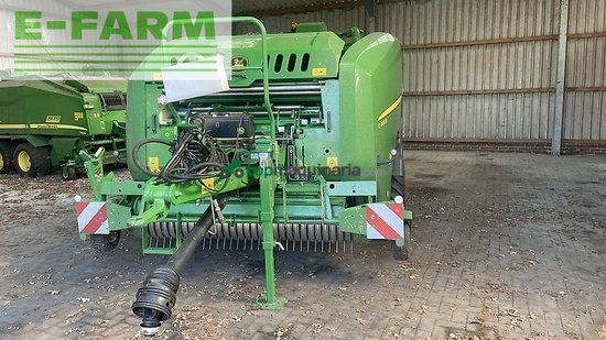 Empacadora gigant - John Deere - festkammer-kombipresse c441r