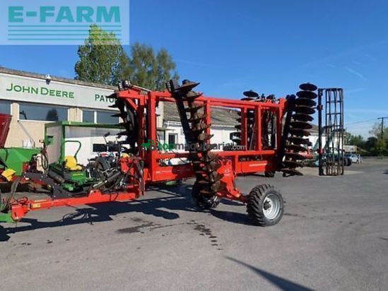 Grada de disco - Gregoire Besson - 48 disques