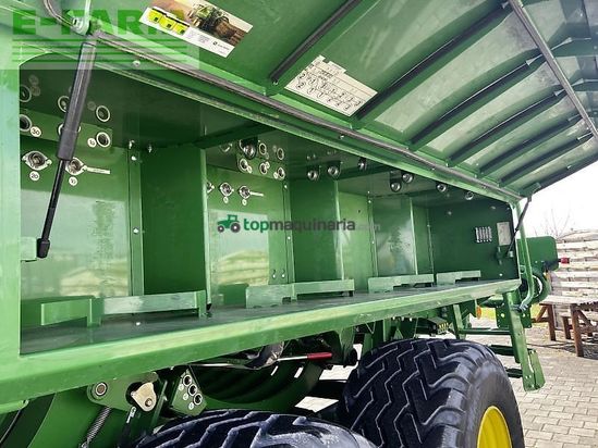 Empacadora gigant - John Deere - l 624