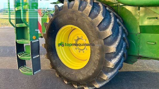 Cosechadora de Cereal - John Deere - t550 hm