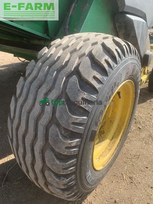 Empacadora gigant - John Deere - 592C