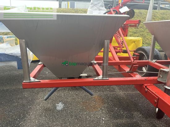 Esparcidor -  - düngestreuwagen für mais