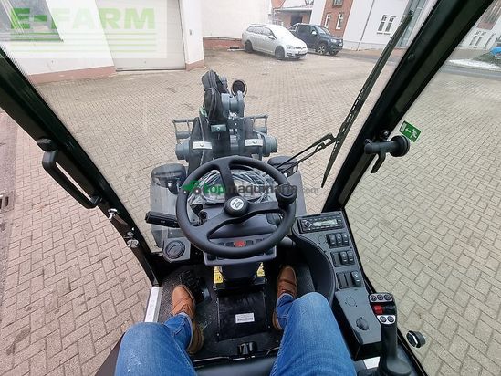 Minicargadora - Giant - g 2700 hd mit kabine und euro aufnamhe