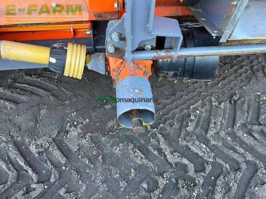 Cosechadora de Cereal -  - 4010 WHOLECROP HEADER