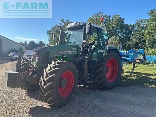 Tractor agrícola -  - 718 tms