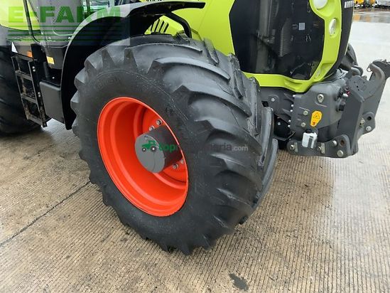Tractor agrícola - Claas - arion 650 tractor (st25369)