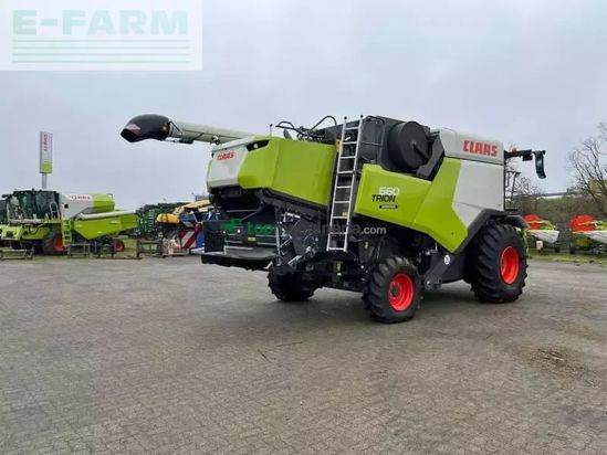Cosechadora de Cereal - Claas - trion 660 montana