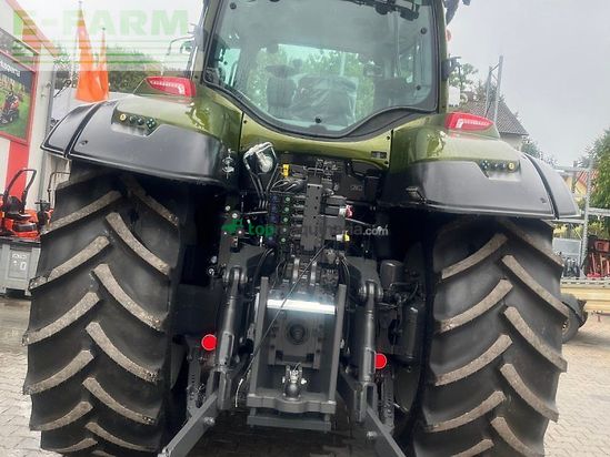 Tractor agrícola - Valtra - t215d m. rüfa und fk