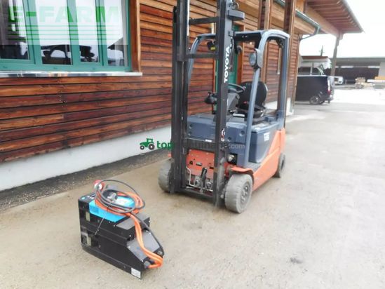 Elevadora - Toyota - 8fbnkt16t triplex 4,7m + ss + ladegerät ( lithiu