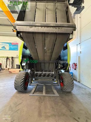 Empacadora gigant - Claas - variant 585 rc