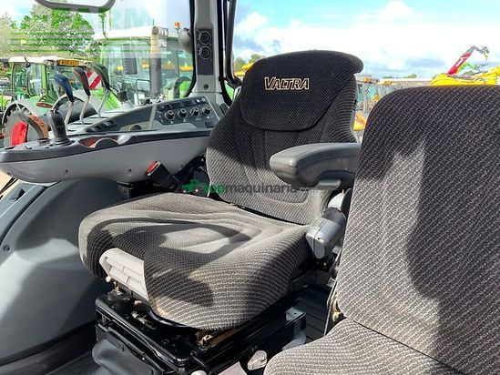 Tractor agrícola - Valtra - t155 active tractor (st26785)