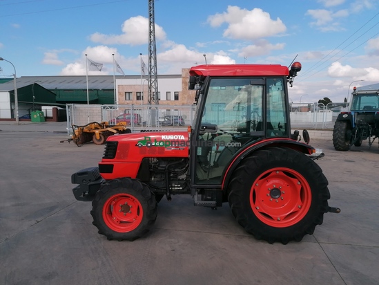 Tractor agrícola - Kubota ME8200 NARROW