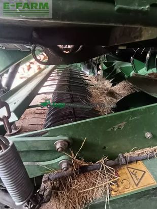 Empacadora gigant - Krone - comprima f155