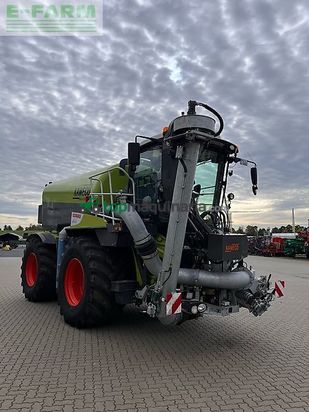 Esparcidor - Claas - xerion 4200 saddle trac - kaweco