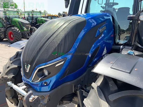 Tractor agrícola - Valtra - t154 hi tech tractor (st26619)