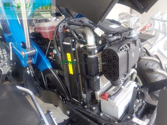 Tractor agrícola - New Holland - t4.75s stage v S