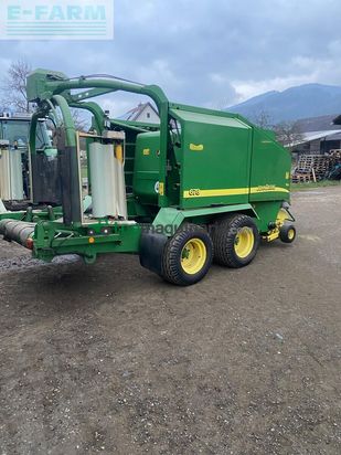 Empacadora gigant - John Deere - 678pb